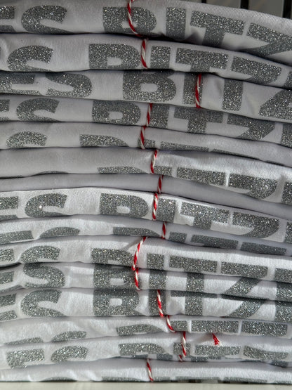 Es bitzli verliebt ih dich T-Shirt silberner Glitzer