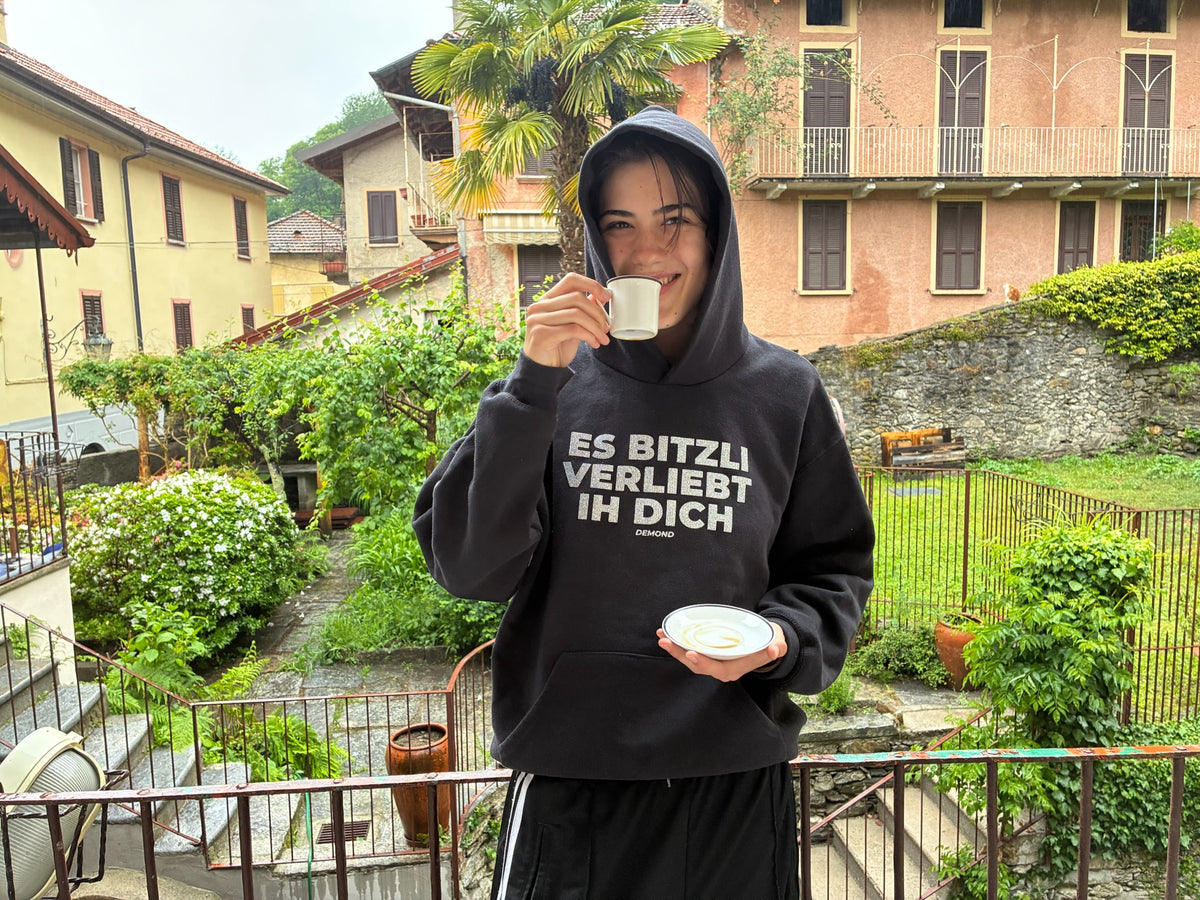 Es bitzli verliebt ih dich Glitzer Hoodie
